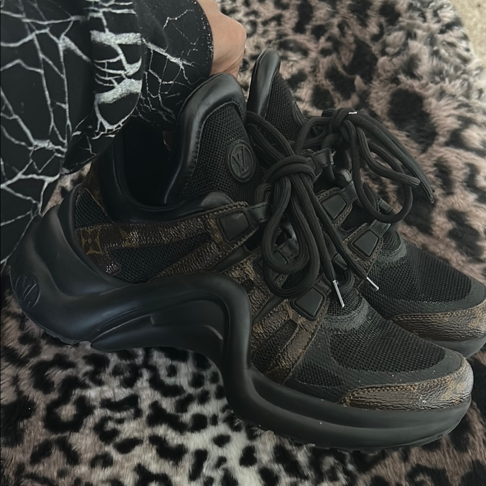 Men's/Womens Black and Brown Designer Sneakers - Picture 5 of 5